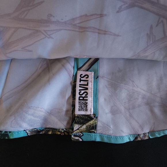 RSVLTS Budweiser Shirt Mens Size Medium M Fishing Bass All Over Kunuflex NWT - Picture 14 of 14